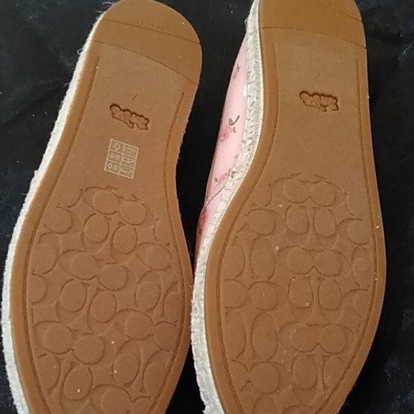 Coach shoes, size 7 - Picture 5 of 6